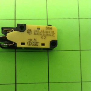 Turntable Record Player 2043RA 5A125V 125V 3A 250V 2A Switch - Picture 1 of 4