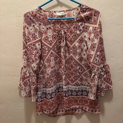 Soulmates Woman’s Blouse  Bell 3/4 Sleeves V-neck With Ties Size Large - Image 1 of 4