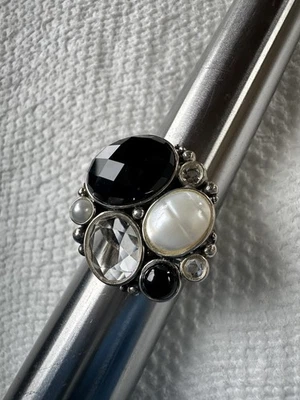 Beautiful Vintage Onyx, Pearl, Quartz 925 Sterling Silver Multi Stone Ring - Image 1 of 4