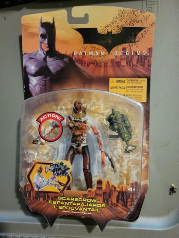 BATMAN BEGINS SCARECROW ACTION FIGURE 2005 Mattel ~ NEW Cover