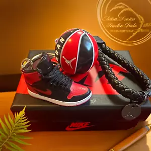 Portachiavi sneaker 3D, portachiavi basket Jordan, mini scarpa portachiavi regalo fan NBA - Foto 1 di 4
