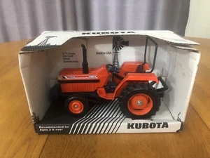 VINTAGE NEW ERTL SCALE MODELS KUBOTA L2850 TRACTOR 1/16 #601 METAL USA MADE NIB - Picture 1 of 14