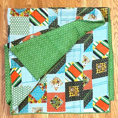 Colcha edredón reversible verde blanco lunares retazos 81x83 India Foto 1 de 4