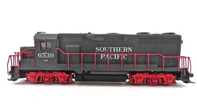 HO Custom to Prototype Southern Pacific GP35 Cab 6539 Type EF425-1 - Image 1 of 4