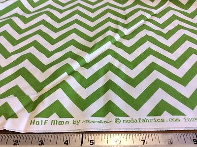 HALF MOON ZIG ZAG MODERNO - VERDE KELLY #32216-34 POR MODA - POR YARDA Foto 1 de 3