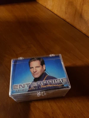 JUEGO COMPLETO DE CARTAS COLECCIONABLES BASE STAR TREK 2003 ENTERPRISE TEMPORADA 2 82-162 (81) Foto 1 de 3