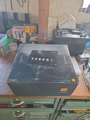 Receptor de medios digitales de alta resolución Sony Mobile ES 10,1" XAV9500ES XAV-9500ES Foto 1 de 4