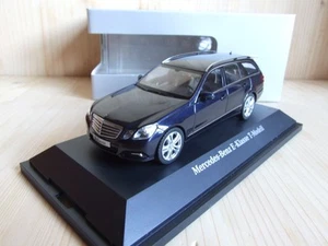 Mercedes-Benz E-Klasse T-Modell, W212, 1/43, Schuco, MB-Dealer-Box, B6 696 2436 - Bild 1 von 6