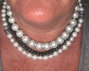 Givenchy 3 Strand Necklace And Elasticized Bracelet - Picture 1 of 7