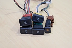 Land Rover Discovery 1 94-99 OEM Center Console Window Switches AMR2496 & Plugs - Picture 1 of 4