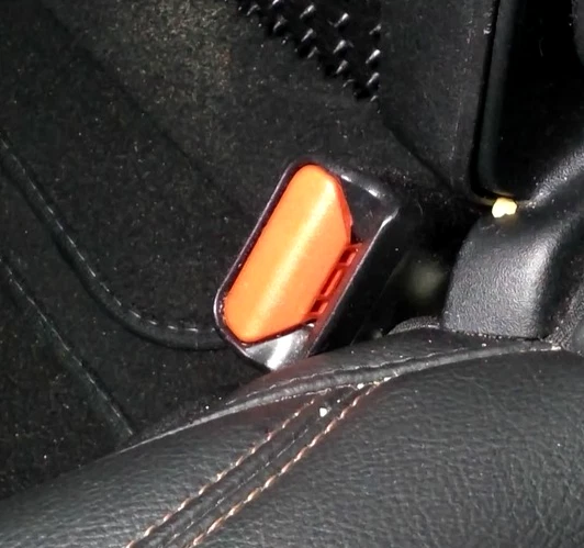 Cinturón de seguridad trasero izquierdo Chrysler Pacifica 2020 segunda fila hebilla negro Foto 1 de 1