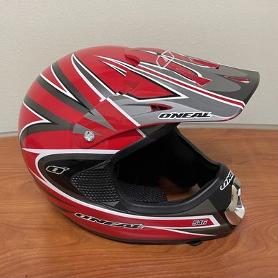 Casco de motocicleta O'Neal WT-546 rojo con gráficos blancos y plateados talla XL 55-56 cm Foto 1 de 4