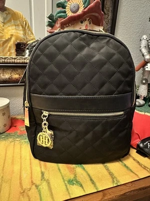 Mochila pequeña Tommy Hilfiger acolchada negra nueva con etiquetas Foto 1 de 4