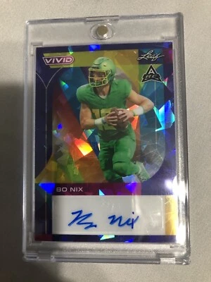 Bo Nix Leaf Vivid /7 Rookie Auto  - Image 1 of 2