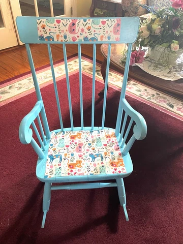 Wooden Children's Rocking Chair Cat Themed Cover