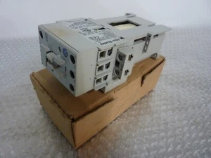 AB/Allen-Bradley 100-C37Z*00 C (100-C37ZJ00) Contactor 24VDC (3015) - Picture 1 of 8