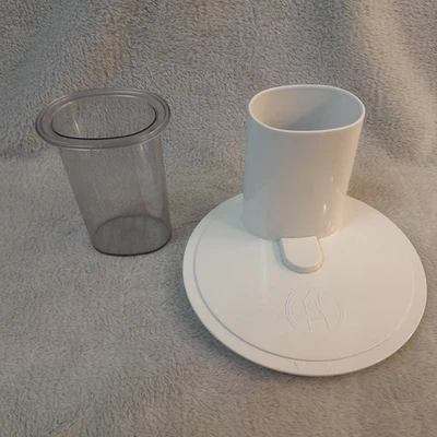 Bosch Compact MUM 4420UC Mixer Máquina de Cozinha - Tampa de calha e empurrador - Imagem 1 de 4