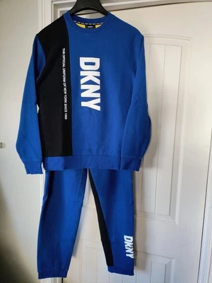 Conjunto de sudadera y pantalones DKNY para hombre azul y negro colorblock cuello redondo talla L Foto 1 de 4