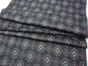 e035-S_Japanese Kimono Fabric_Silk,Dark navy,Shokko-mon,Tsumugi,100 cm - Picture 1 of 9