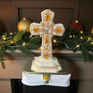 De Colección Dillards 6" Porcelana Cruz Medias Soporte Colgador Religioso Decoración de Navidad - Imagen 1 de 14
