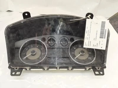 Medidor de velocímetro usado serve: 2009 Ford Flex cluster KPH ID 8A8T-10849-BB thru BJ - Imagem 1 de 4