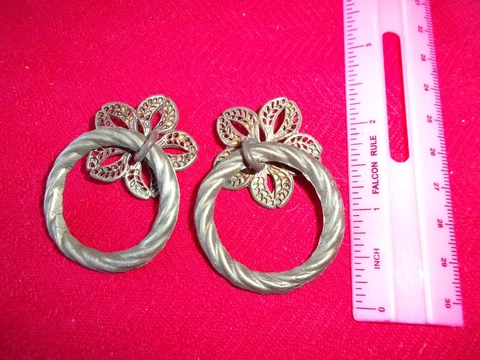 2 Ring Pulls Vintage Floral back plate small Antique handle pulls Metal Brass Cover