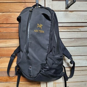 Arc'teryx Arrow22 Hiking Backpack - 22L - Black - Used - Japan - Picture 1 of 8