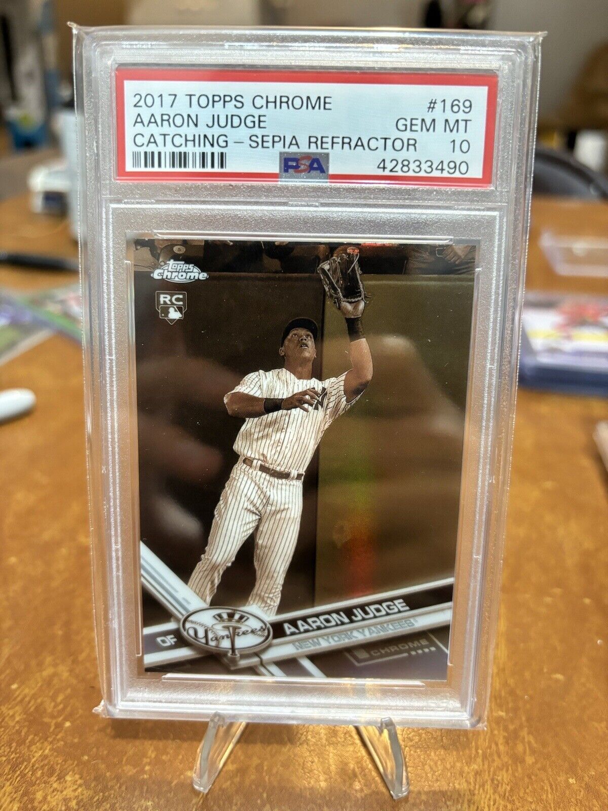 2017 Topps Chrome Catching Sepia Refractor Aaron Judge ROOKIE RC #169 PSA 10 GEM