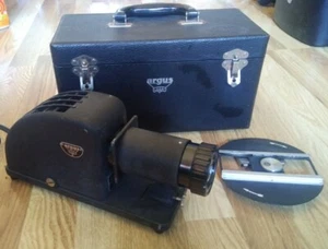 Vintage Argus Slide Projector with Case Black WORKS - Picture 1 of 14