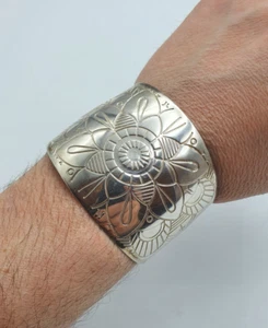 Bracciale largo in argento sterling, completamente marcato, 62 g - Foto 1 di 17