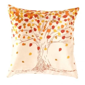 Traditional Velvet Pillow 16' X 16' - Picture 1 of 2