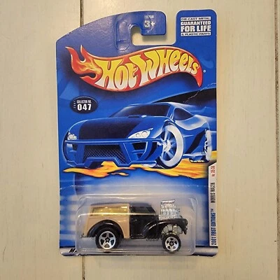 2001 Hot Wheels Morris Wagon First Editions Collector #047 Black/Tan  - Image 1 of 4