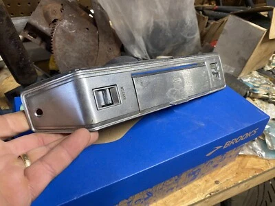 74-76 Cadillac Eldorado Convertible Front Passenger Window Switch Bezel - Изображение 1 из 4