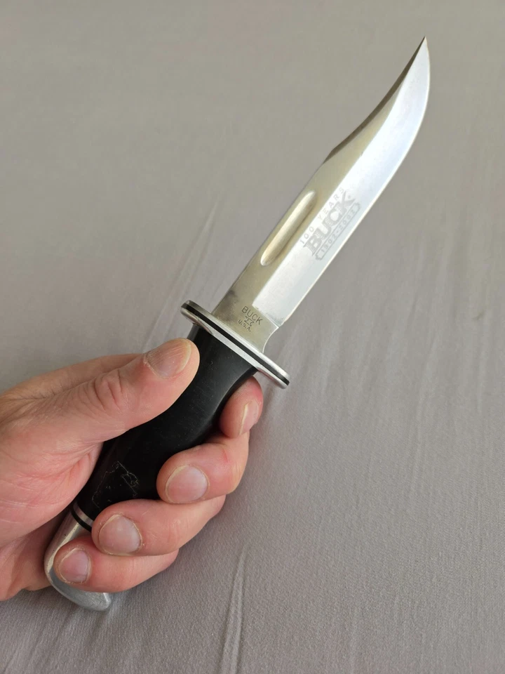Cuchillo BUCK 100 AÑOS Edición Aniversario con Funda de Cuero Gruesa Excelente Estado Foto 1 de 4