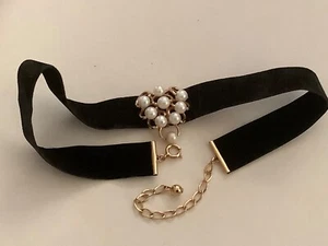 Van Dell 12k G.F. (9) 5mm Cultured Pearl Black Velvet Choker - Picture 1 of 6