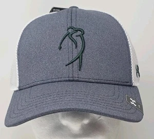 Cappello da golf Under Armour Greens At Beaumont aderente elasticizzato grigio berretto L XL PGA nuovo con etichette - Foto 1 di 13