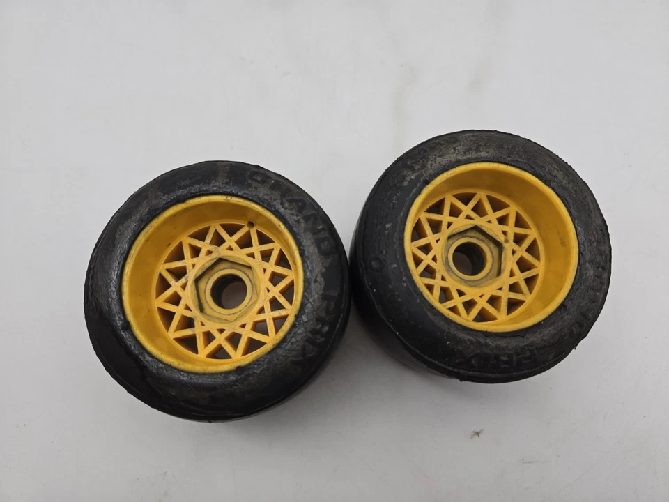 2x Serpent Quattro Räder - Bild 1 von 3