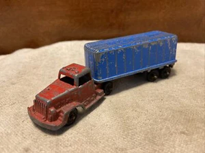 Vintage Miniature Tootsietoy Cargo Tractor Trailer Semi Truck - Picture 1 of 7