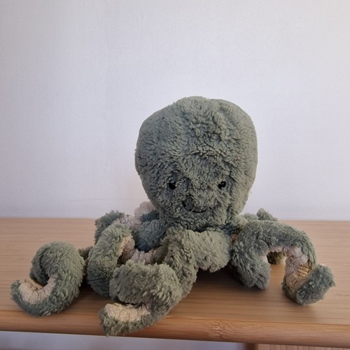 TY Pretty Beanie Baby Hase „Hippie“ im Ruhestand guter Zustand Länge 8,5 Zoll