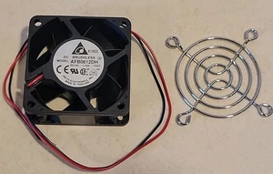 Delta Electronics AFB0612DH 60mm 25mm 12V DC 1.10A Ventilatore Brushless 2 Fili ~ NUOVO - Foto 1 di 10