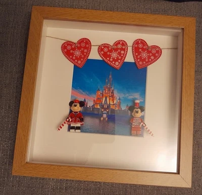 3D Picture Frame Mickey & Minnie Mouse Disneyland At Christmas Lego Type - Image 1 of 2