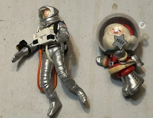 Hallmark Ornaments 1981 Space Santa y 2000 G.I. Joe Action Pilot Astronaut NoBox - Imagen 1 de 6