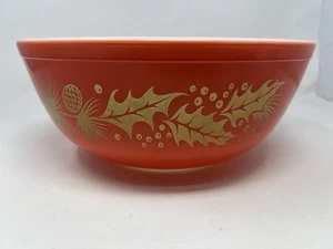 1960 Pyrex Golden Leaf Stechpalme Tannenzapfen 4 Quart rot Rührschüssel 404 Weihnachten USA! - Bild 1 von 6