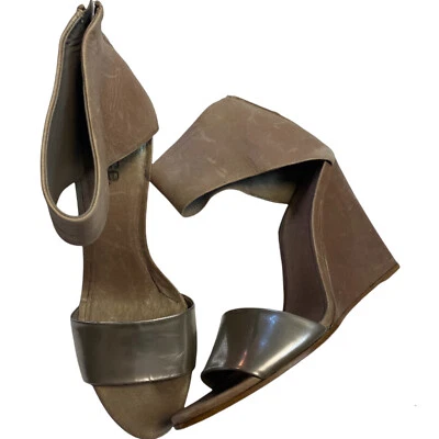 Sandalias Vince Kealan con correa al tobillo 9 M cuero plateado tostado cuñas zapatos Foto 1 de 4