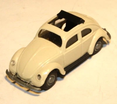 1949 Split Window Volkswagen Beetle HO Scale Praline Germany - Image 1 of 4