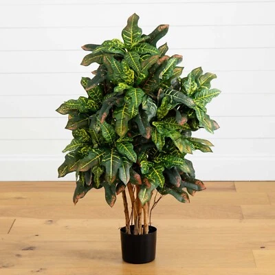 Árbol Artificial Croton 3’ con Troncos Naturales y 180 Lvs Decoración del Hogar. Venta al por menor $124 Foto 1 de 4