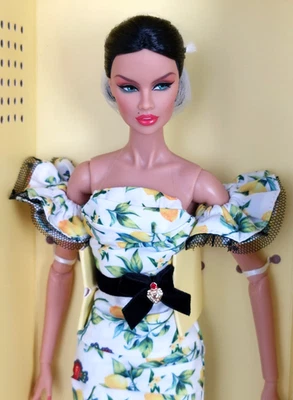 Fashion Royalty Summer in Taormina Vanessa Integrity Toys X Magia 2000 NRFB - Image 1 of 4