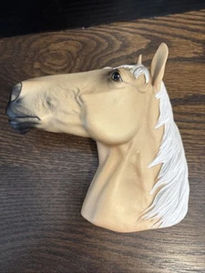 Arte de pared cabeza de caballo Palomino 3D ~ FRASER ART 1966 ~ Bossons Congleton Inglaterra - Imagen 1 de 9