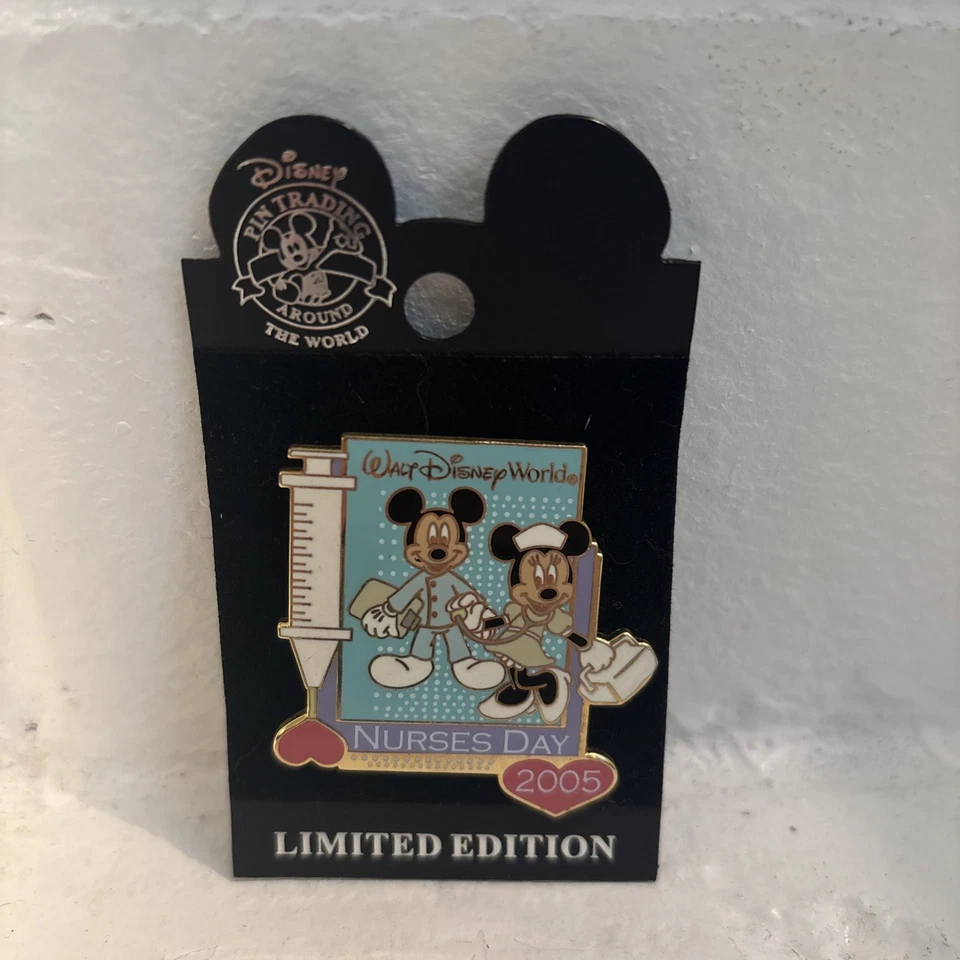 Disney 2005 Día de las Enfermeras Edición Limitada de 2500 Pin Minnie y Mickey WDW Resort  Foto 1 de 4