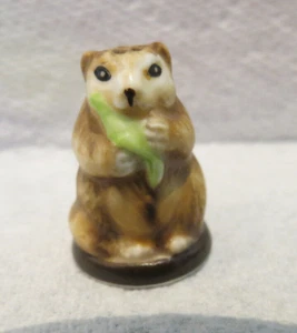 VINTAGE FRANKLIN MINT FRIENDS OF THE FOREST THIMBLE 'WOODCHUCK' - Picture 1 of 6